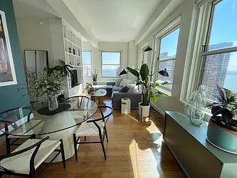 88 Greenwich Street, #2207