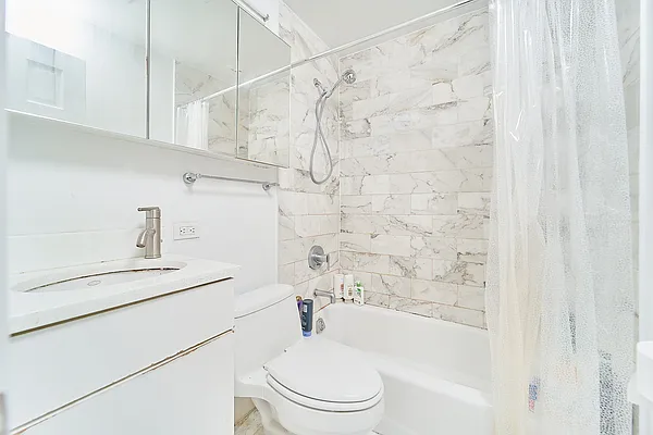 Rented by Living New York | media 48