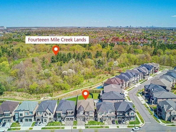 2359 Saw Whet Blvd, Oakville, ON L6M 5M8