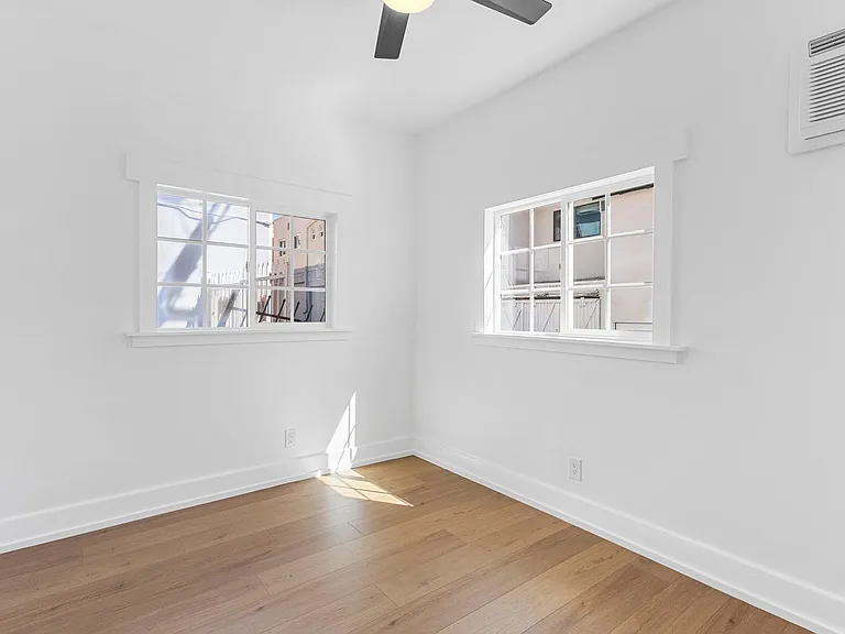 270 S Coronado St #270361 — Photo 3