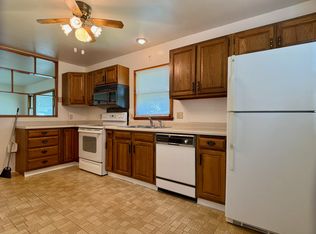 1523 Margaretha Ave, Albert Lea, MN 56007