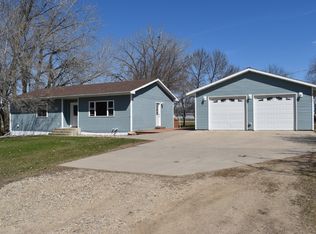 50 NE 11th St, Glenwood, MN 56334