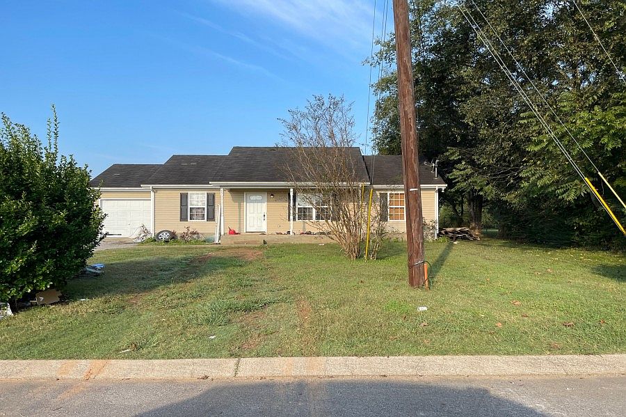 1st image of 207 Anniston Dr