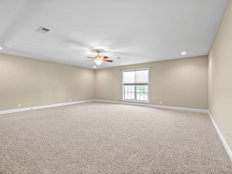 126 Parkland Cir — Photo 21