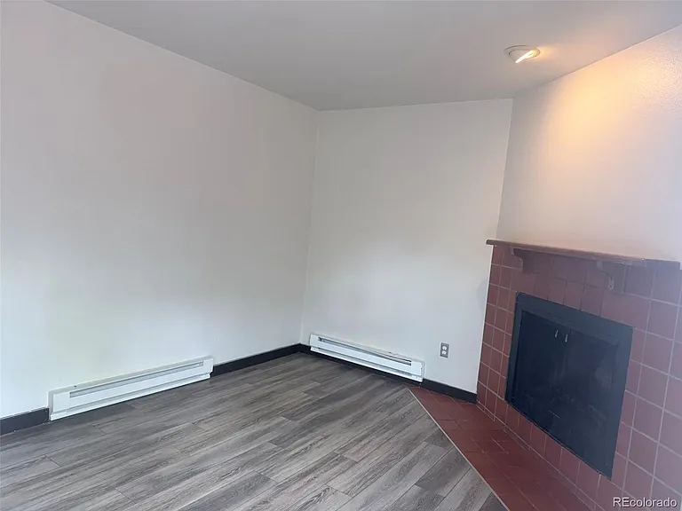 2024 Goss St #8 — Photo 9