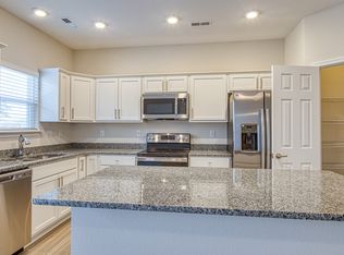 Hillpoint Preserve Townhome Apartments, Suffolk, VA 23434