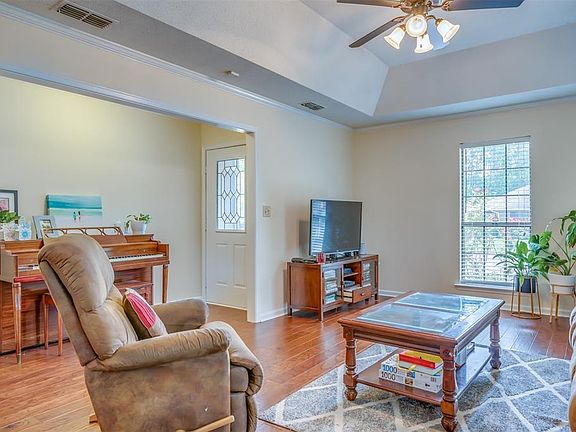 5th image of 3266 Gatsby Ln