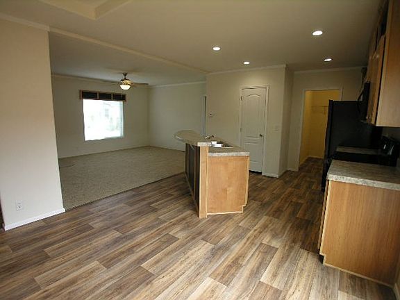 5th image of 10804 23rd Ave E