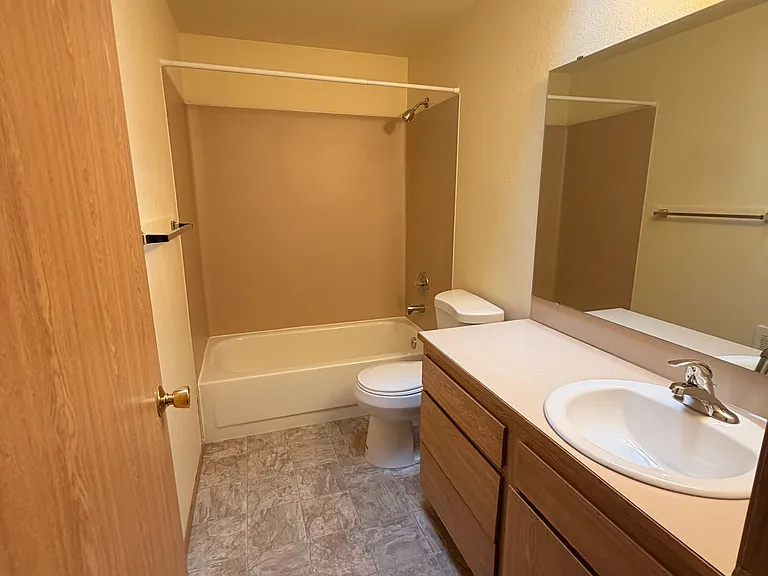 8525 44th Dr NE #2 — Photo 7