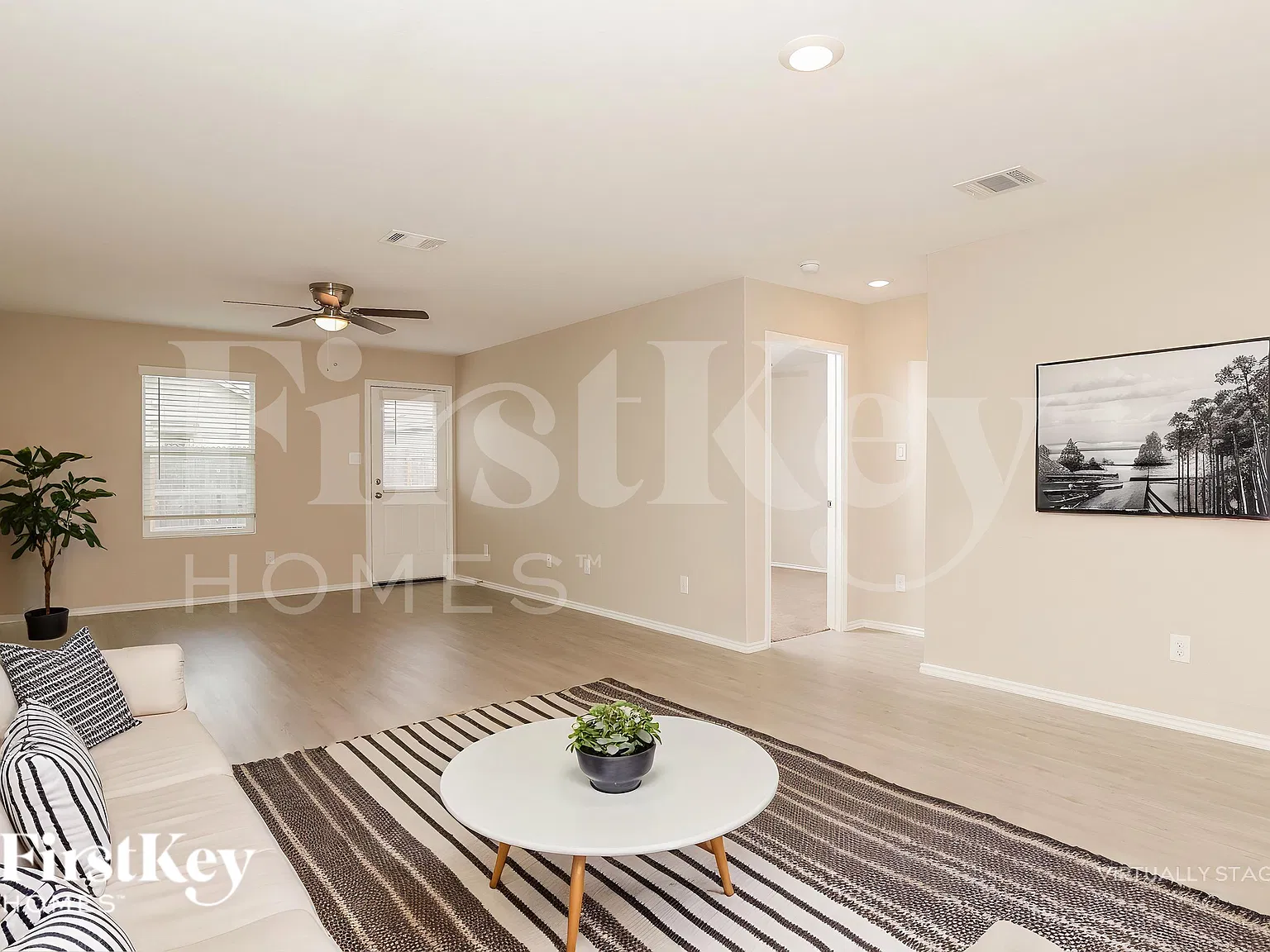 3 bed, 2.0 bath, 1880 sqft, $1,665 — Photo 4