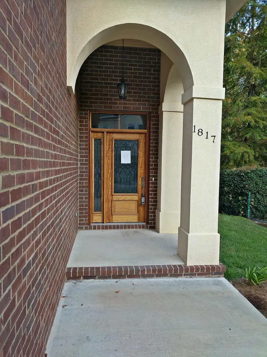 Building Photo - 1817 Ashley Hall Way