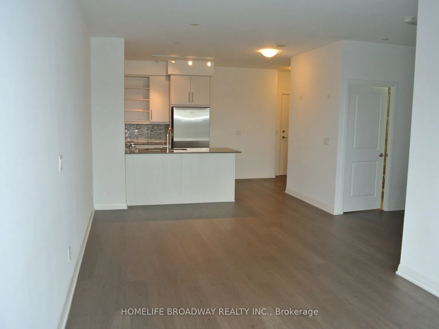 2 bed, $2,500 — Photo 3