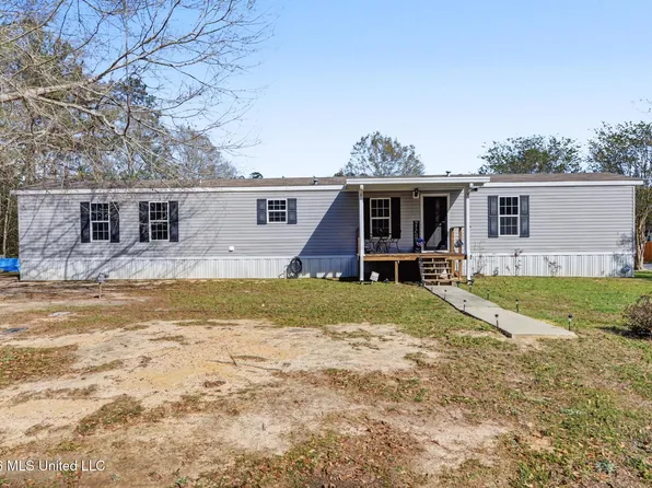 7188 Lake Dr, Perkinston, MS 39573