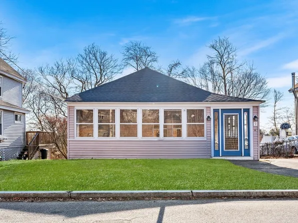 9 Papineau St, Worcester, MA 01603