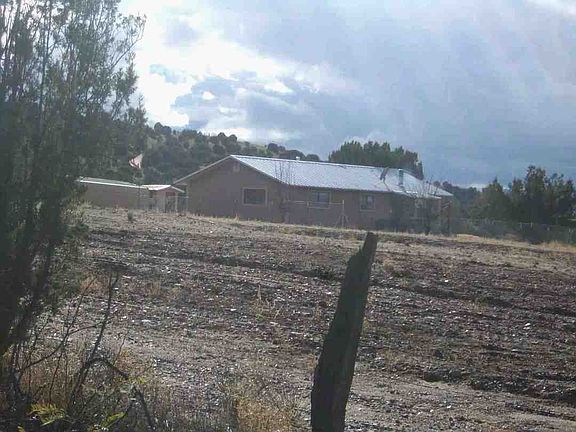 3rd image of 106 S Bear Creek Rd