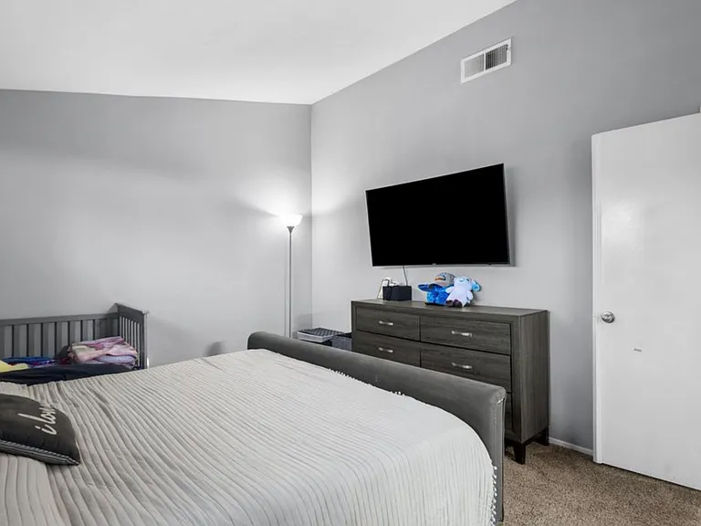 44644 Stillwater Dr — Photo 15