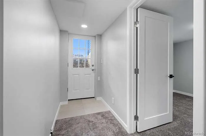 649 Perry St — Photo 2