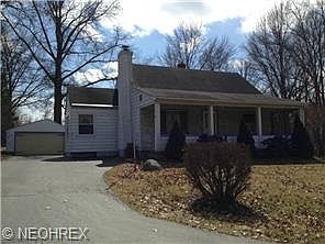 2nd image of 27 Hood St