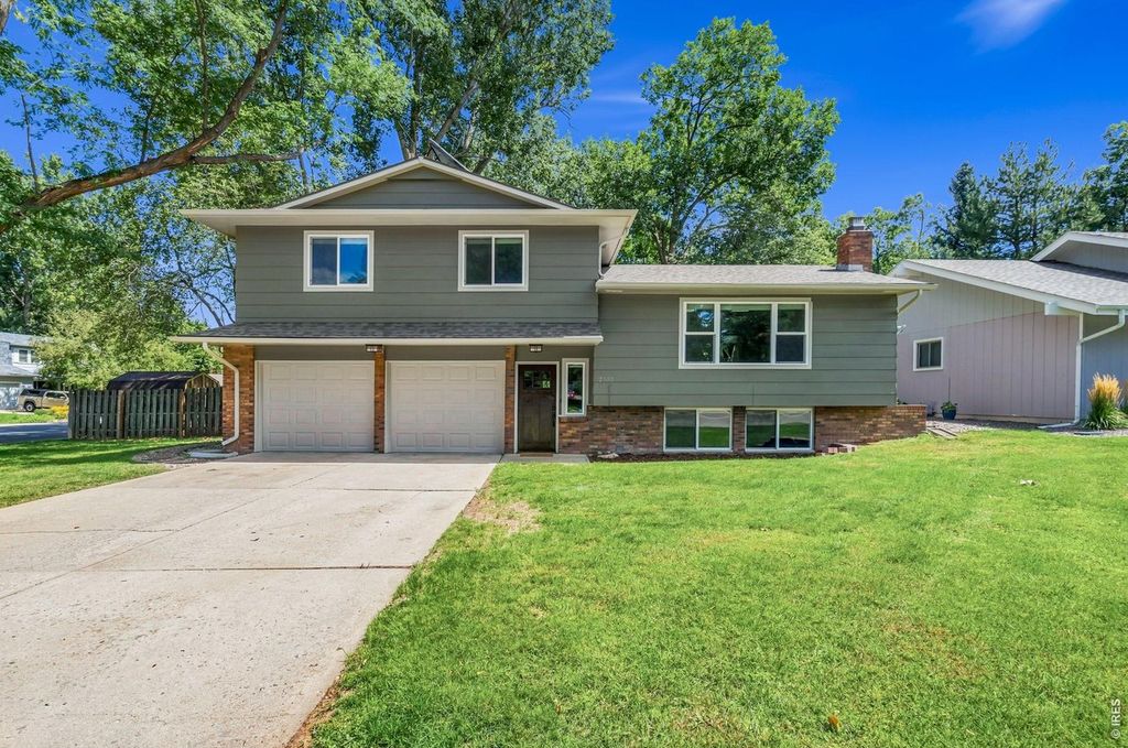 2100 Brookwood Dr