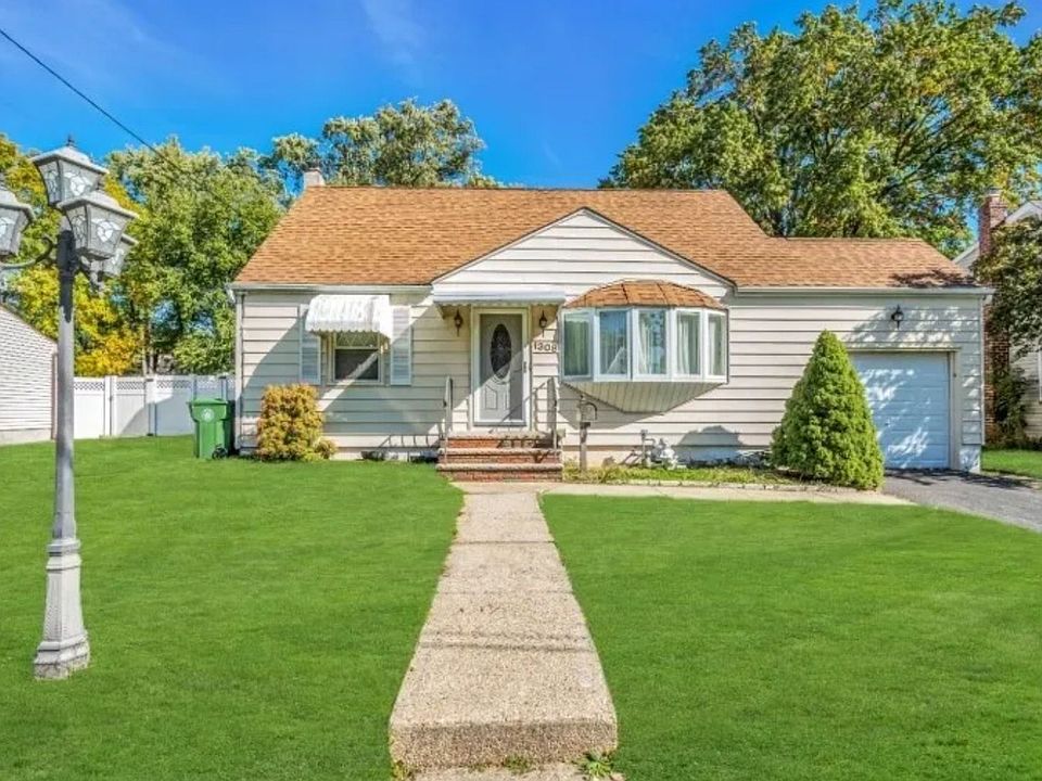 1st image of 1308 Sunnyfield Dr