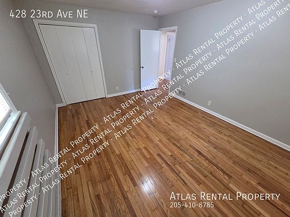 3rd image of 428 23rd Ave NE