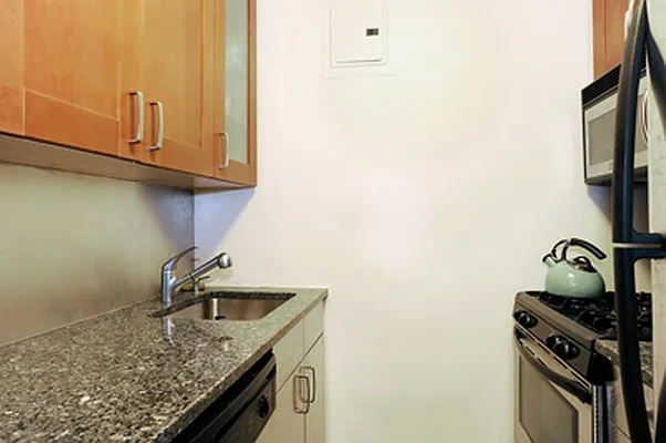 Sold by Citi Habitats | media 35