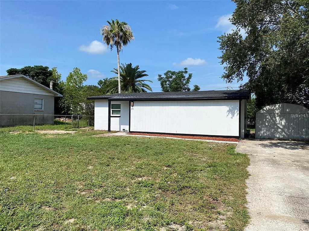 3 bed, 2.0 bath, 840 sqft, $1,400 — Photo 1