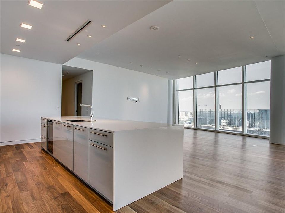 1st image of 1918 Olive St APT 2802