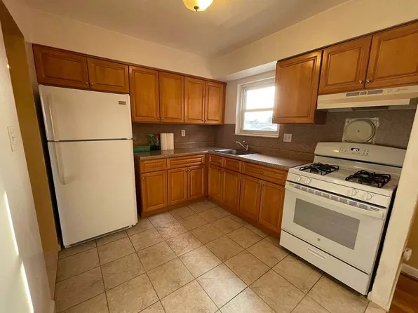 31-22 44th Street image 1 of 11