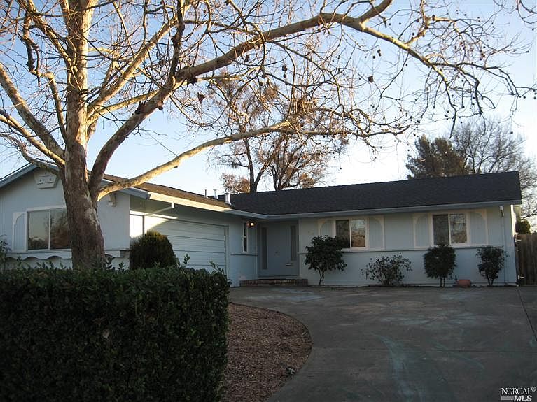 1st image of 108 Margo Ln