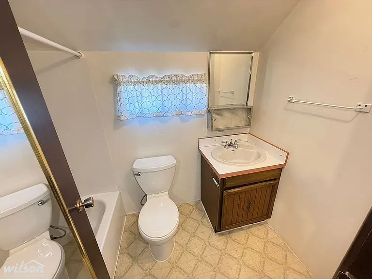 302 S 8th Ave — Photo 13
