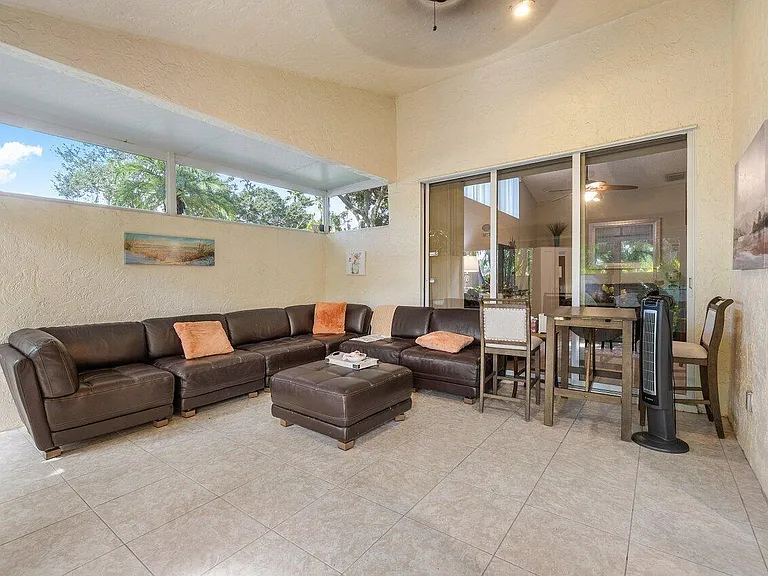 1804 Rosewood Way — Photo 24