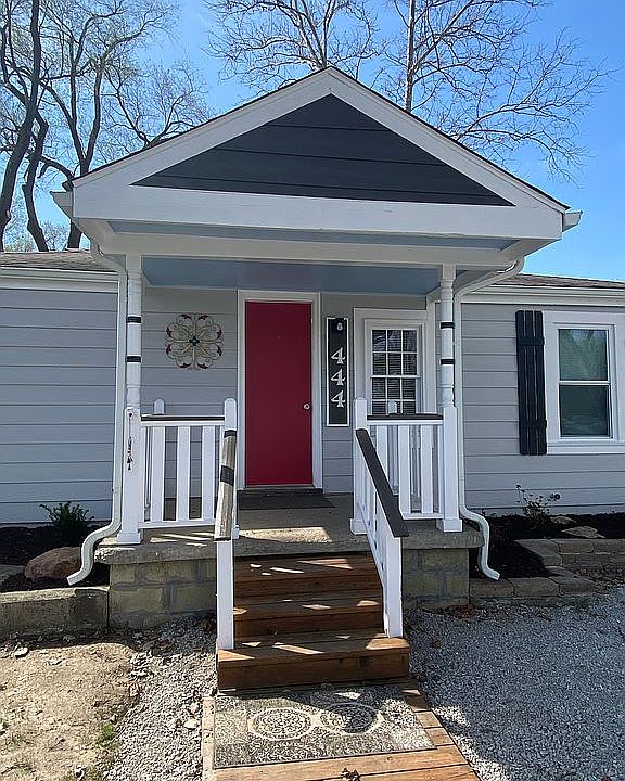 2nd image of 444 Perry St