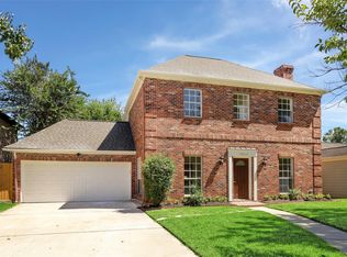 12818 Chamberlain Dr, Houston, TX 77077