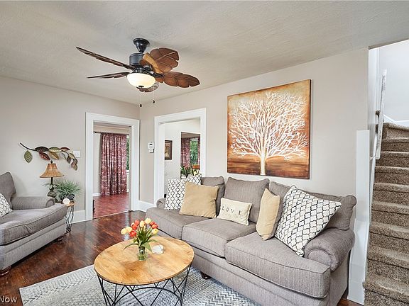 3rd image of 461 Newell Ave