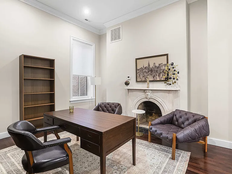 327 E Capitol St SE #2 — Photo 36