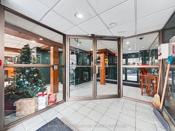 4th image of 281 Bristol St #701