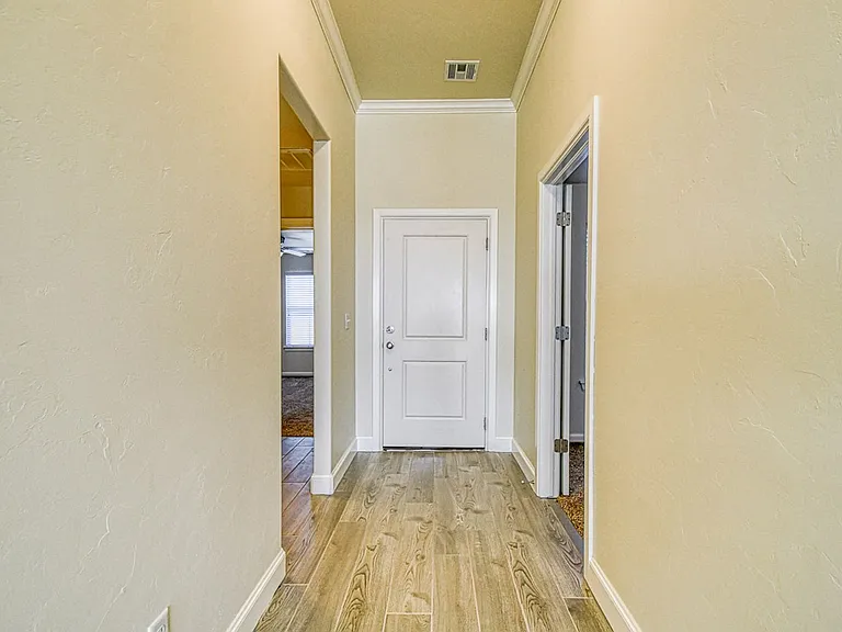 3112 Pebble Pond Dr — Photo 4