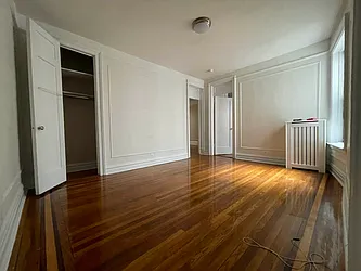 Rented by Hillel Realty Group