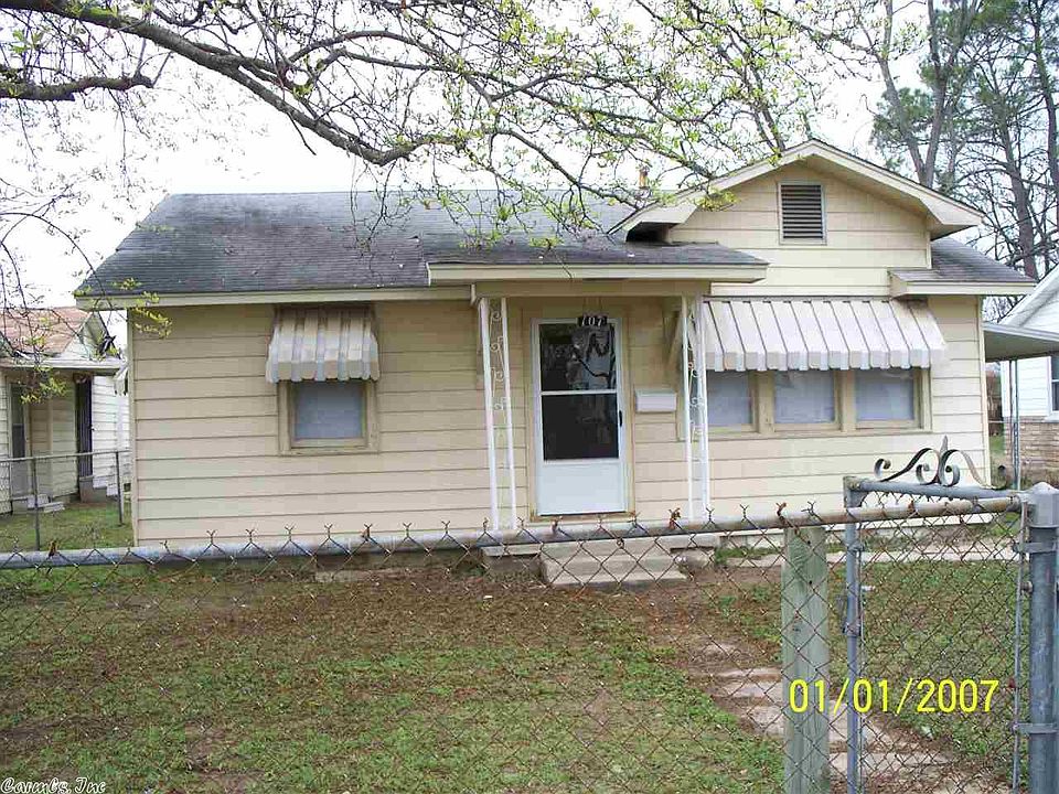 1st image of 107 Protho St