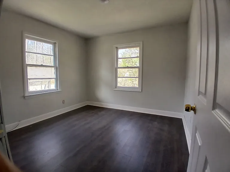 60 W Pond St — Photo 7