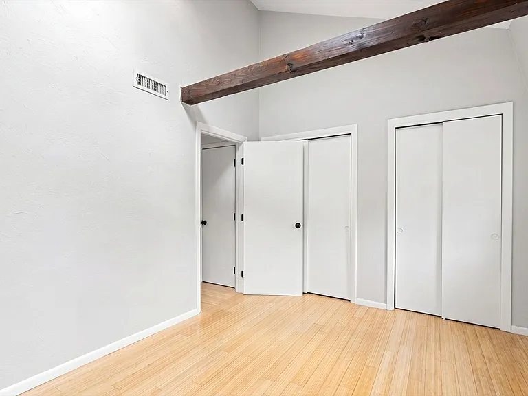 148 F St #4 — Photo 4
