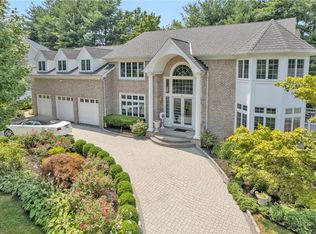 19 Brassie Rd, Eastchester, NY