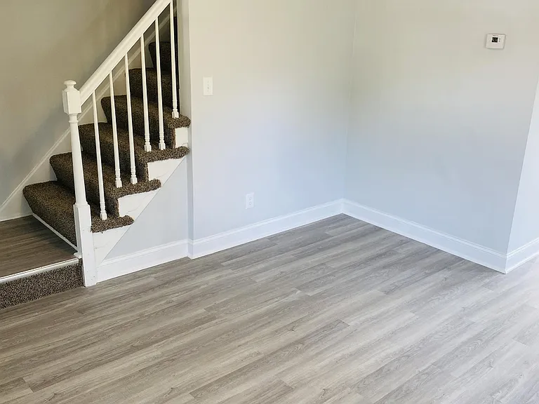 945 Saint Agnes Ln — Photo 3