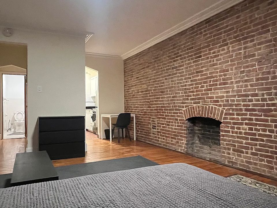1st image of 8 W 71st Street A #A