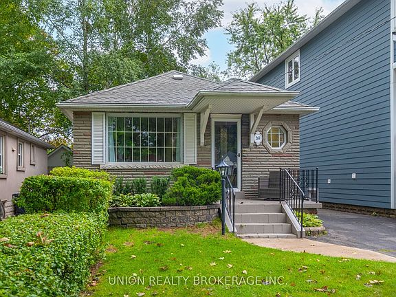 2nd image of 269 Warden Ave