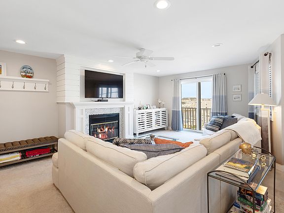 3rd image of 300 Oselka Dr Suite 362