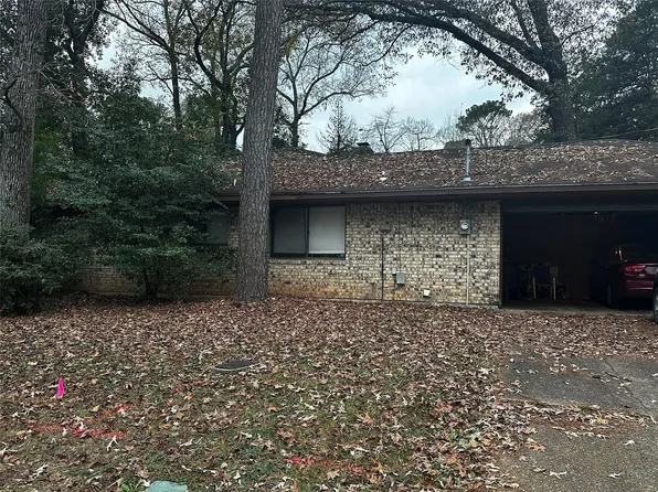 321 Olive St, Huntsville, TX 77340