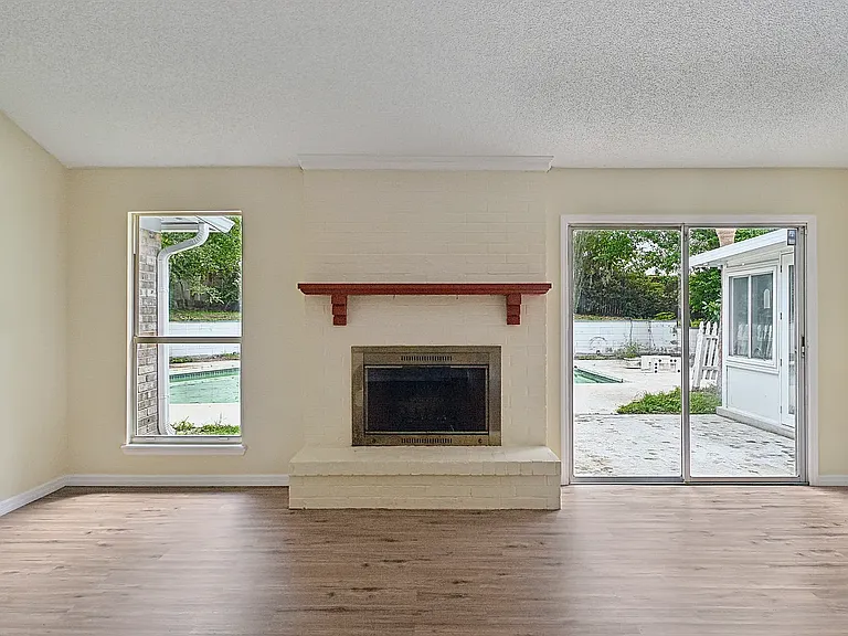 3527 Sheldon Rd — Photo 10