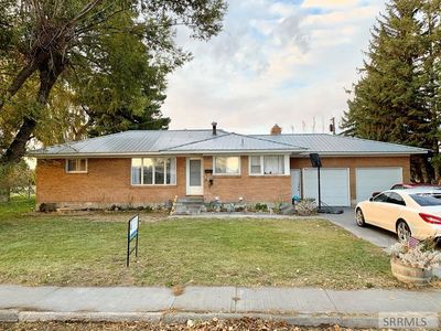 395 W Locust St, Shelley, ID, 83274